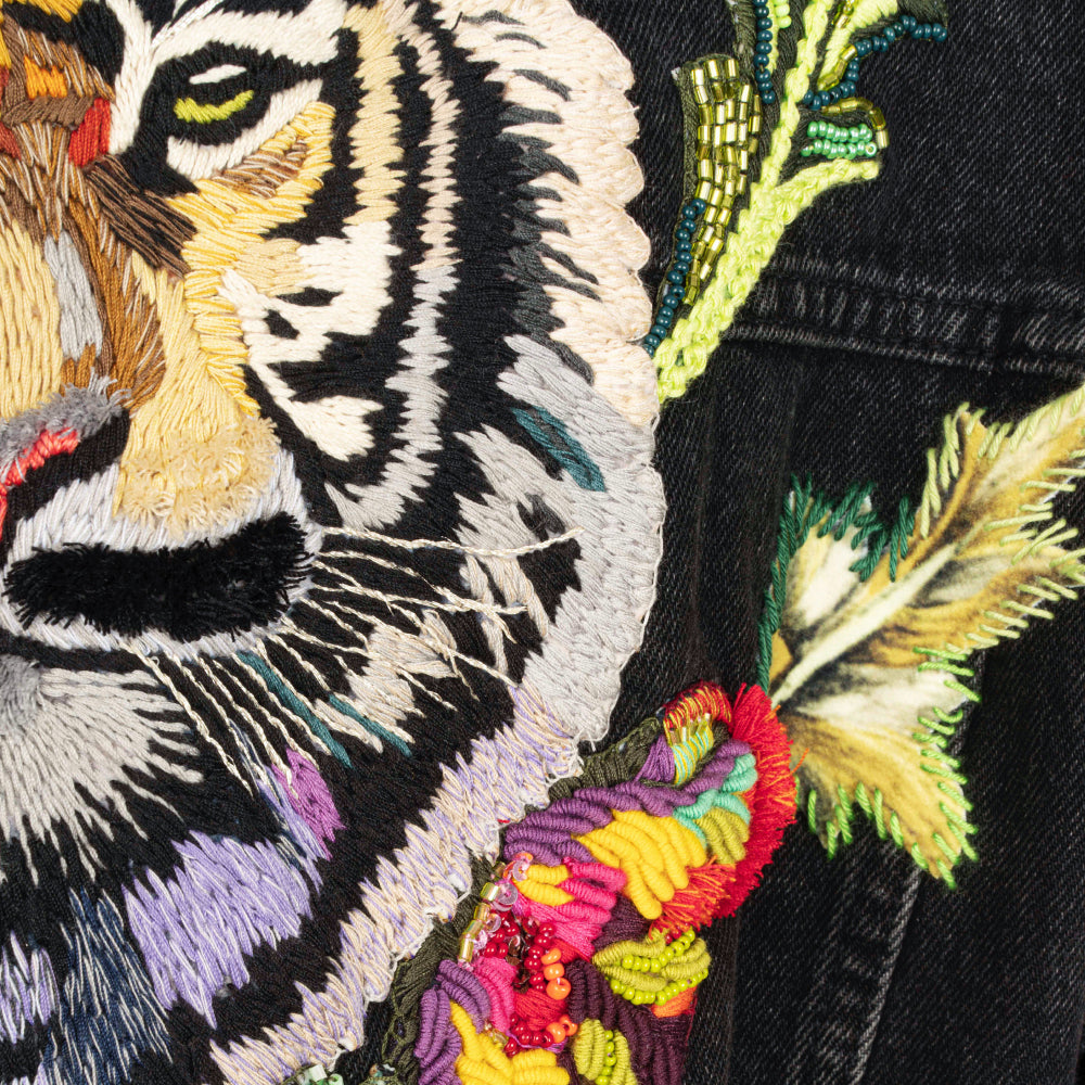 Chaqueta Tigre Negra