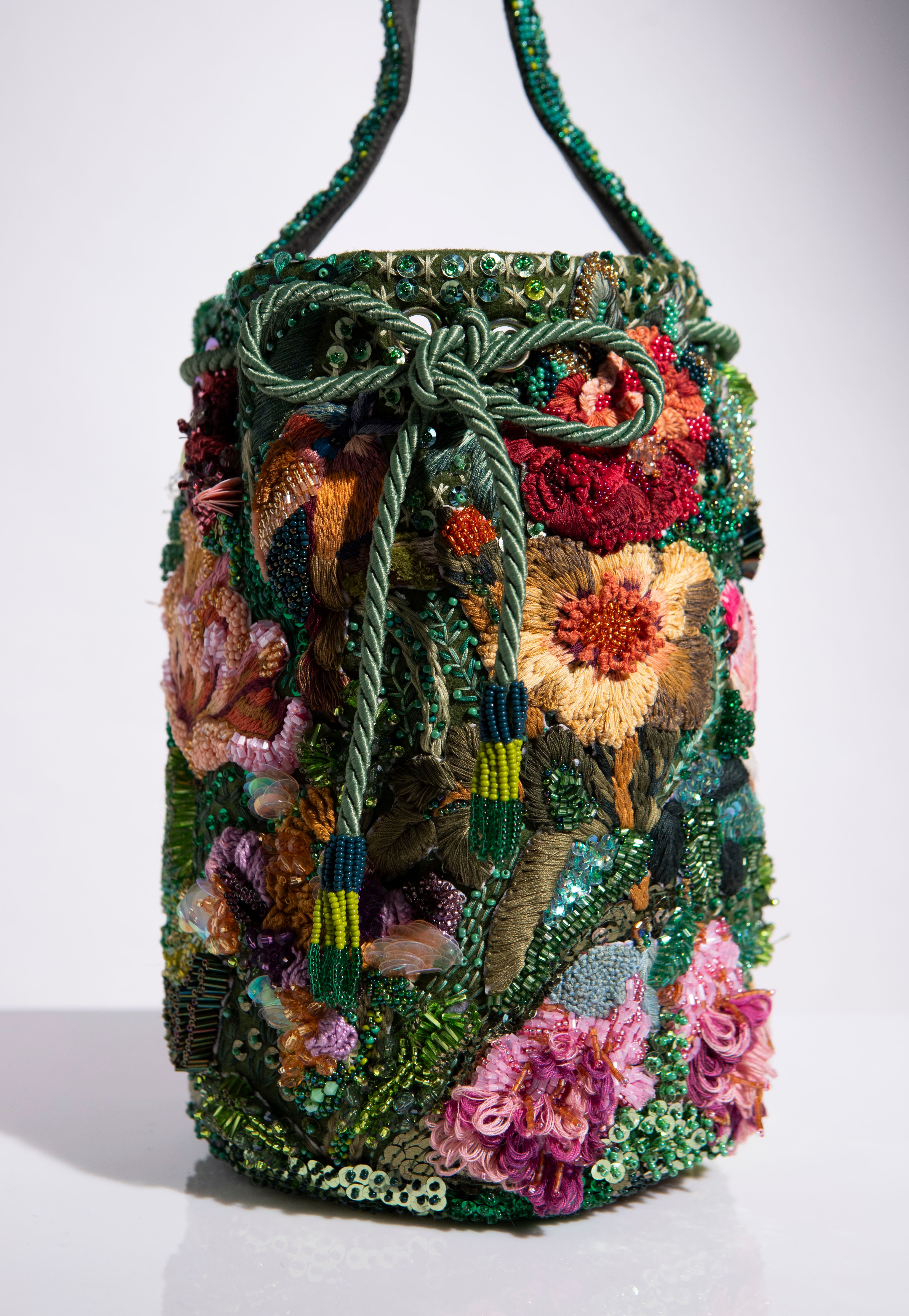Mochila Bosque Encantado | Bordada a Mano