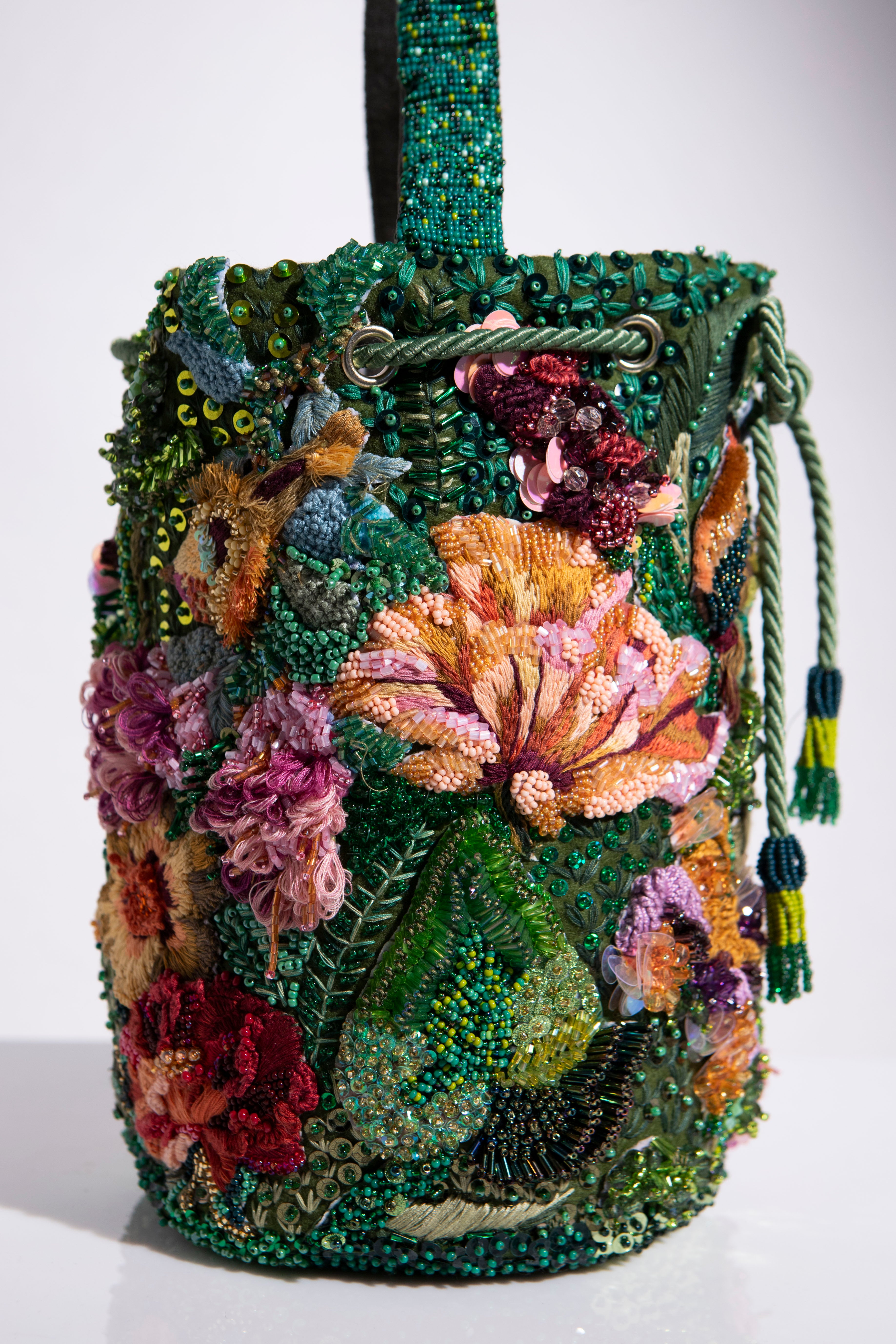 Mochila Bosque Encantado | Bordada a Mano