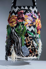 Mochila Jardín Tulipanes | Bordada a Mano